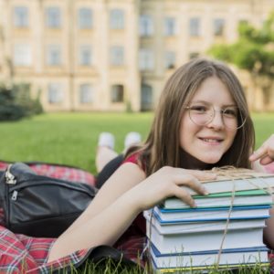 Português 9º Ano Fundamental – O gênero textual propaganda, revisão dos modos verbais, verbos pronominais.