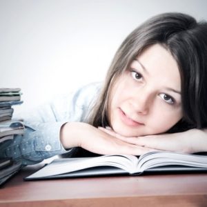 Português 8º Ano Fundamental – Conhecendo o gênero textual: artigo de opinião, Interpretando e identificando os processos de criação de um artigo de opinião, produção de um artigo de opinião.