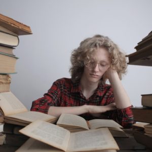 Português 7º Ano Fundamental – Os termos acessórios da oração: adjuntos adnominais e adjuntos adverbiais.